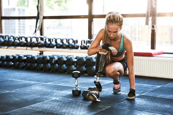 Image Strong Disabled Sports Woman Sitting Gym — Stock Photo, Image