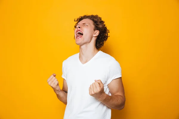 Foto Van Gelukkig Man 20S Casual Shirt Vreugde Schreeuwen Met — Stockfoto