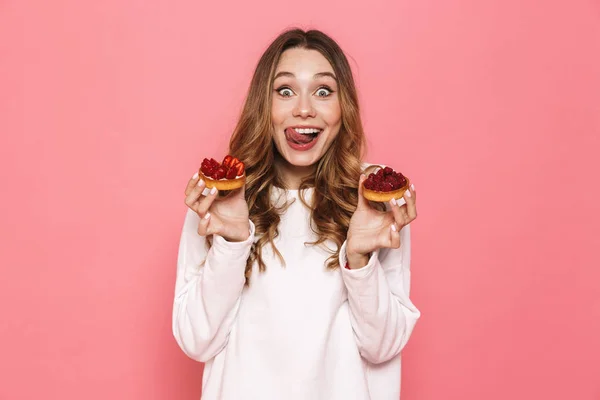 Portrait Excited Young Woman Holding Pastry Isolated Pink Background — Stock Photo, Image