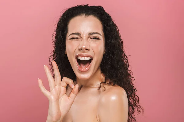 Retrato Belleza Una Mujer Topless Bastante Joven Con Pelo Rizado —  Fotos de Stock