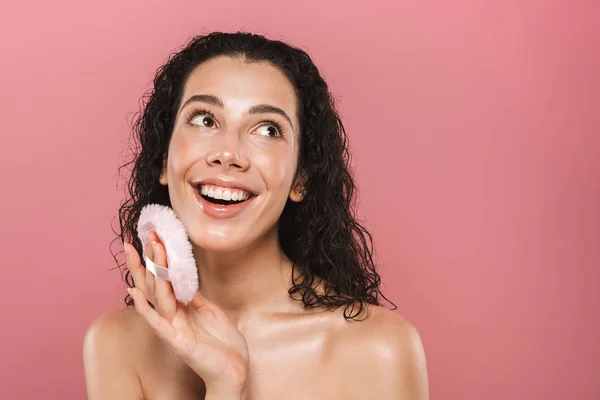 Portrait Beauté Une Jeune Femme Nue Souriante Aux Cheveux Bruns — Photo