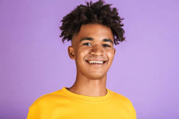 Close Retrato Jovem Sorridente Afro Americano Vestido Camisola Isolada — Fotografia de Stock