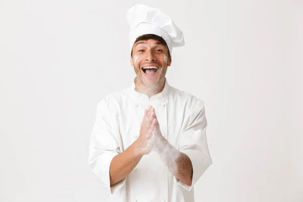 Photo Heureux Joyeux Jeune Chef Isolé Sur Fond Blanc Regardant — Photo
