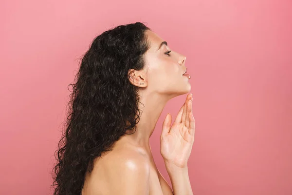 Retrato Una Hermosa Joven Con Una Piel Sana Posando Aislada —  Fotos de Stock