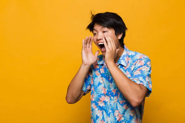 Image Screaming Emotional Young Asian Man Posing Isolated Yellow Background — Stock Photo, Image