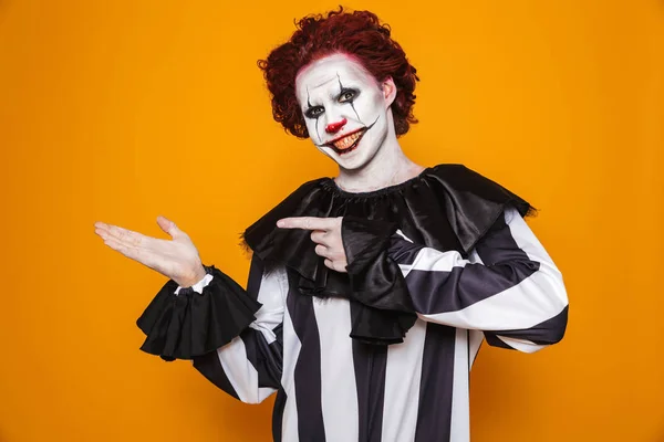 Horrific Payaso Hombre 20S Vistiendo Traje Negro Maquillaje Halloween Celebración — Foto de Stock