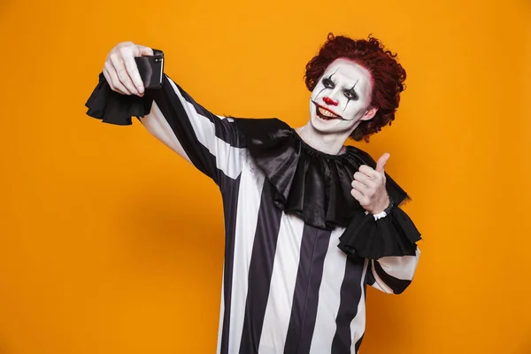 Glad Clown Mannen 20S Bär Svart Kostym Och Halloween Smink — Stockfoto