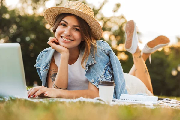 Cheerful Young Girl Laying Grass Park Using Laptop Computer — Stock Photo, Image