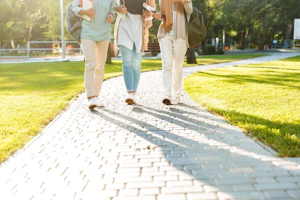 Cropped Photo Friends Muslim Sisters Women Walking Outdoors Holding Books — Stock Photo, Image