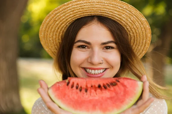 Close Smiling Young Girl Summer Hat Spending Time Park Showing — Stock Photo, Image