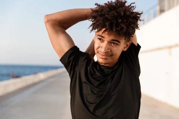 Image Handsome Young Guy Sportsman Make Exercises Outdoors Beach — Stock Photo, Image