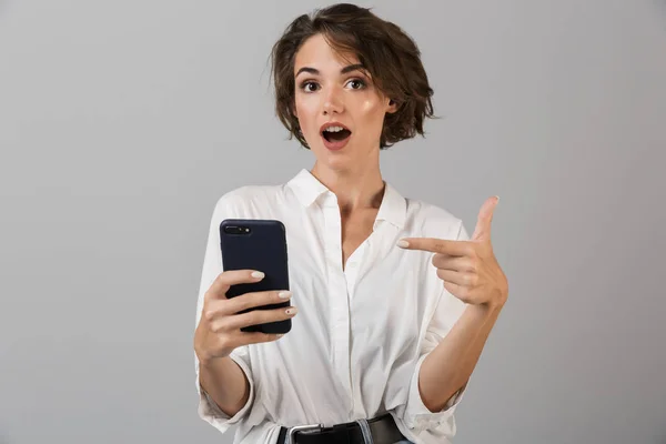 Image Une Jeune Femme Affaires Choquée Posant Isolée Sur Fond — Photo