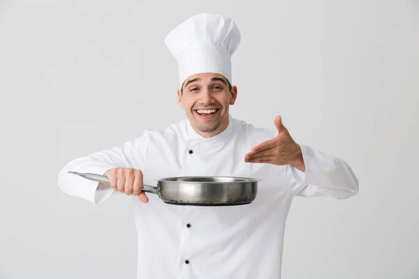 Imagem Jovem Chef Emocional Animado Dentro Casa Isolado Sobre Fundo — Fotografia de Stock