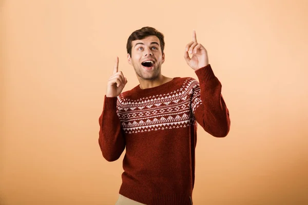 Imagen Del Atractivo Hombre Años Con Cerdas Usando Suéter Punto —  Fotos de Stock