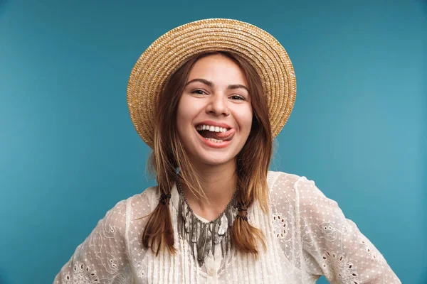 Foto Van Een Leuke Mooie Vrouw Toont Tong Geïsoleerd Blauwe — Stockfoto