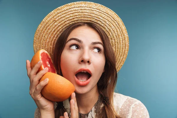 Image Young Beautiful Woman Isolated Blue Wall Holding Citrus Ear — Stock Photo, Image