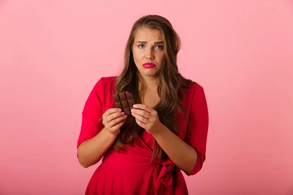 Foto Van Een Vrij Triest Jonge Vrouw Geïsoleerd Roze Muur — Stockfoto