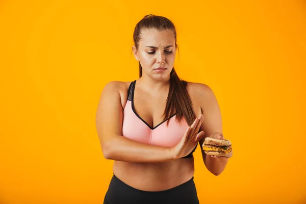 Imagem Mulher Gordinha Chateada Traje Treino Fazendo Parar Gesto Enquanto — Fotografia de Stock