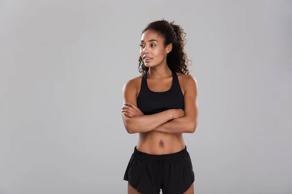 Portrait Smiling Afro American Sportswoman Isolated Gray Background Standing Looking — Stock Photo, Image