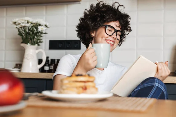 Smiling Cheerful Girl Having Tasty Breakfast While Sitting Kitchen Home — Stock Photo, Image