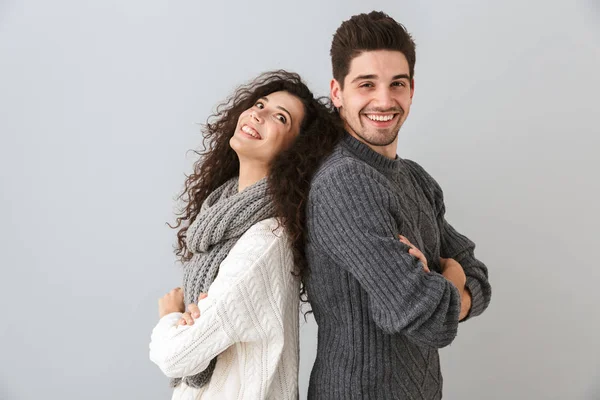 Porträt Eines Europäischen Paares Das Rücken Rücken Steht Und Die — Stockfoto