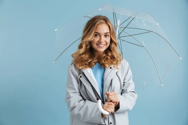 Imagem Jovem Loira Anos Vestindo Capa Chuva Sob Guarda Chuva — Fotografia de Stock