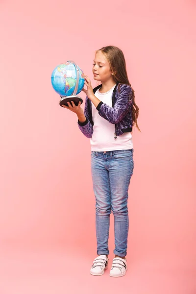 Full Length Cheerful Little Girl Holding Earth Globe Isolated Pink — Stock Photo, Image