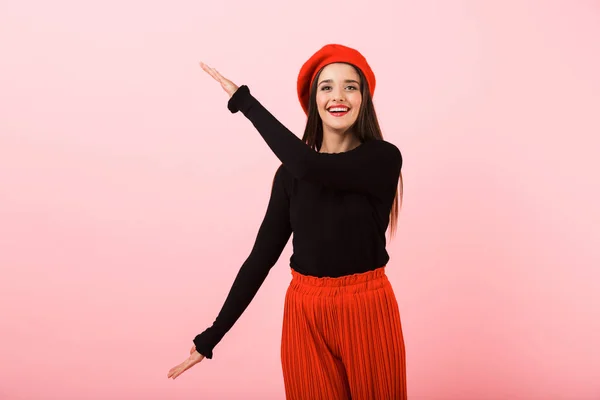 Portrait Beautiful Young Woman Wearing Red Beret Standing Isolated Pink — Stock Photo, Image
