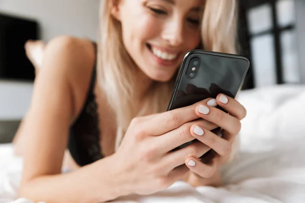 Image Beautiful Woman 20S Wearing Luxury Lingerie Laughing While Lying — Stock Photo, Image