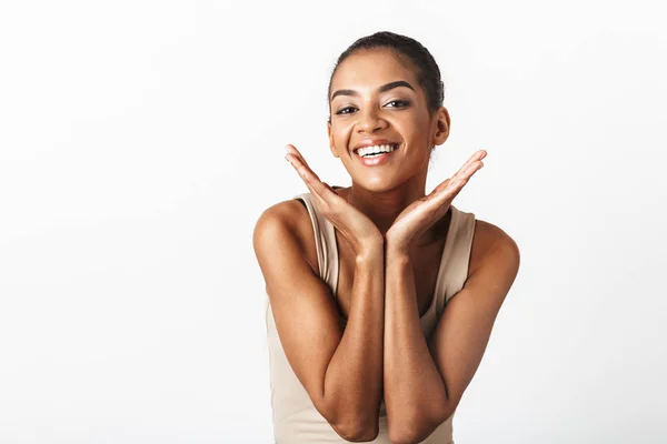 Bella Giovane Donna Africana Vestita Con Disinvoltura Piedi Isolata Sfondo — Foto Stock