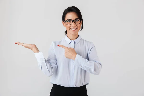 Photo Une Femme Affaires Européenne Portant Des Lunettes Debout Dans — Photo