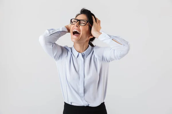 Εικόνα Γυναίκα Ευτυχισμένη Γραμματέας Φοράει Γυαλιά Ουρλιάζοντας Στο Γραφείο Απομονωθεί — Φωτογραφία Αρχείου
