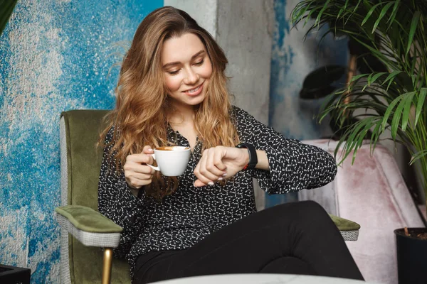 Photo Beautiful Young Pretty Woman Sitting Cafe Indoors Drinking Coffee — Stock Photo, Image