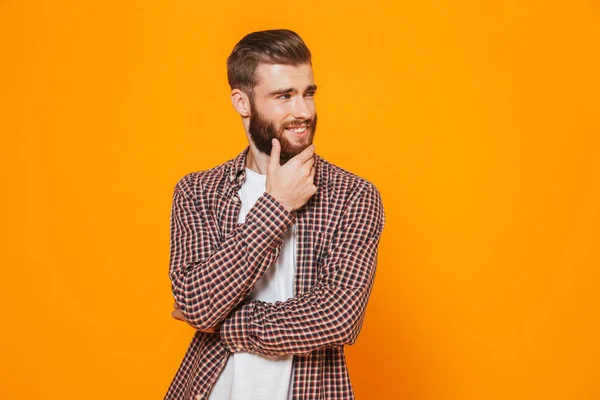 Retrato Jovem Alegre Vestindo Roupas Casuais Isolado Sobre Fundo Amarelo — Fotografia de Stock