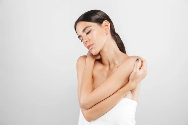 Retrato Belleza Una Atractiva Mujer Sana Pie Aislada Sobre Fondo —  Fotos de Stock