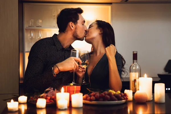 Beautiful Passionate Couple Having Romantic Candlelight Dinner Home Drinking Wine — Stock Photo, Image