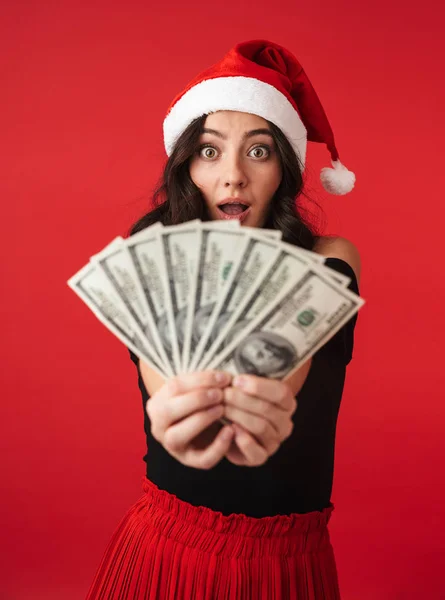 Cheerful Young Woman Wearing Christmas Hat Standing Isolated Red Background — Stock Photo, Image