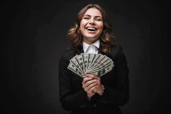 Retrato de una joven empresaria confiada —  Fotos de Stock