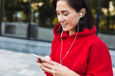 Güzel genç sporcumuz müzik