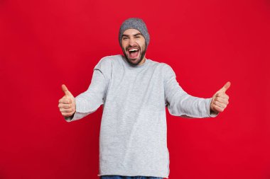 Sakal ve bıyık gösterme ile neşeli adam 30'lu görüntüsünü u başparmak