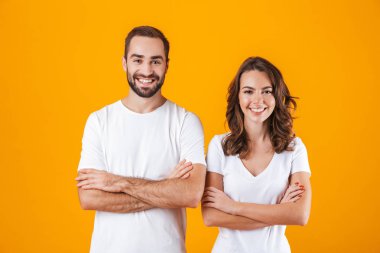 Beyaz insanlar erkek ve kadın temel giyim SMI portresi