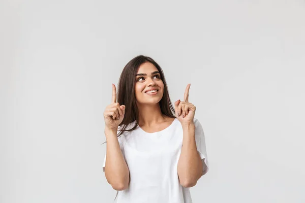 Retrato de uma bela jovem mulher casualmente vestida — Fotografia de Stock