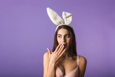 güzel seksi esmer kadın