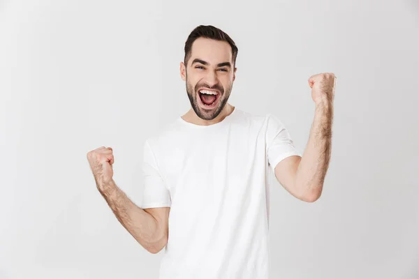 Hombre guapo y alegre con camiseta en blanco — Foto de Stock