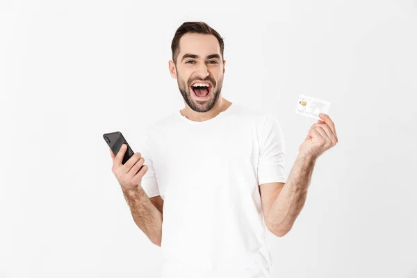 Snygg glad man klädd i blank t-shirt — Stockfoto