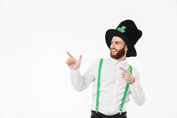 Cheerful young man celebrating St.Patrick 's Day — Stock Photo, Image
