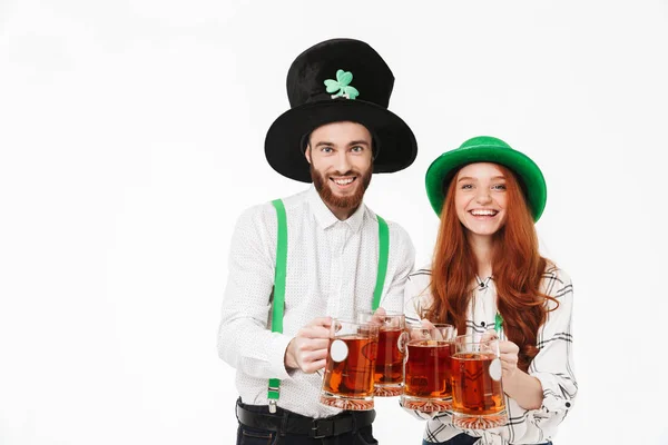 Boldog fiatal pár viselése jelmezek, ünneplő — Stock Fotó