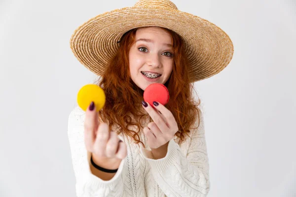 Retrato de cerca de una joven adolescente alegre — Foto de Stock