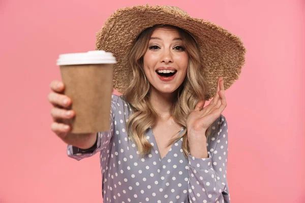 güzel, genç, sarışın bir kadın portresi