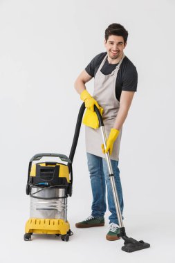 Yakışıklı esmer houseman tam uzunluğu